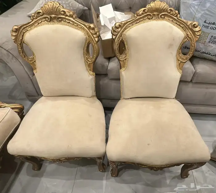 كنب 11 شخص بحالة شبه جديدة للبيع على السوم التواصل واتس اب 3