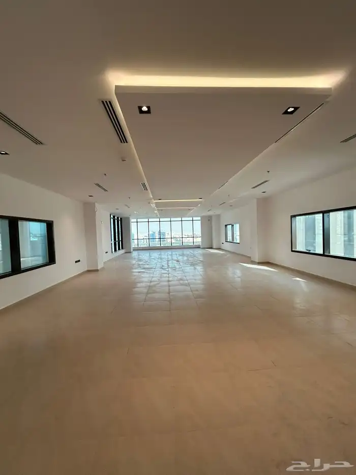 عمارة للإيجار ( مكتب ) 11
