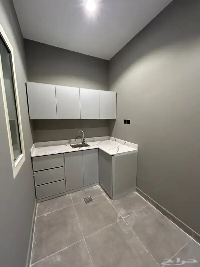 عمارة للإيجار ( مكتب ) 13