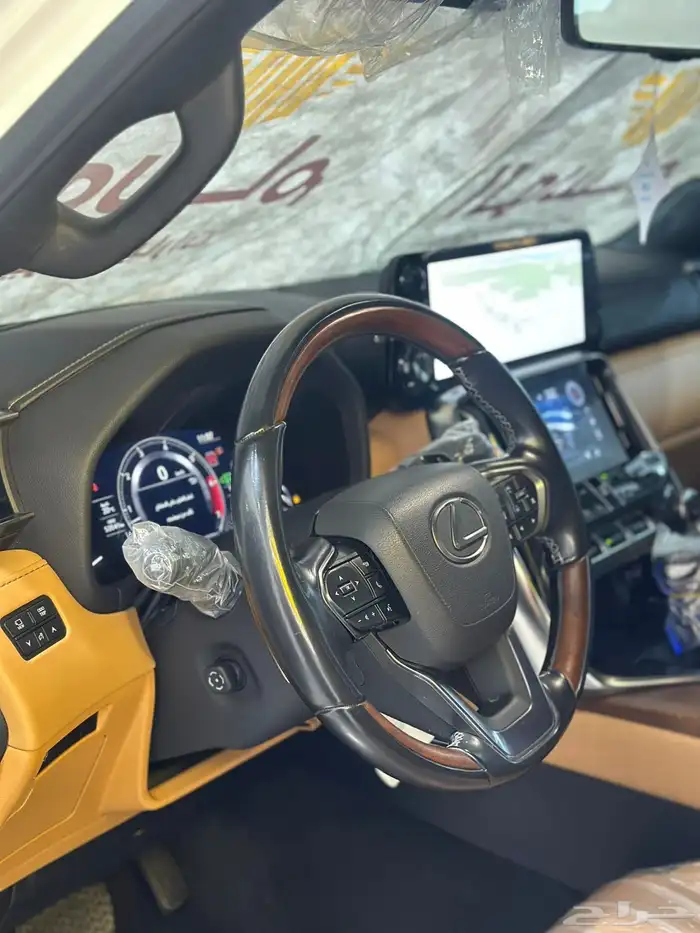 جيب لكزس للايجار 3