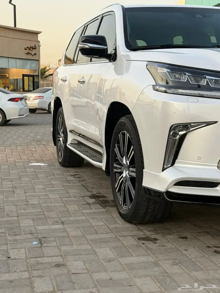 للبيع لكزس 2021 فل كامل 1