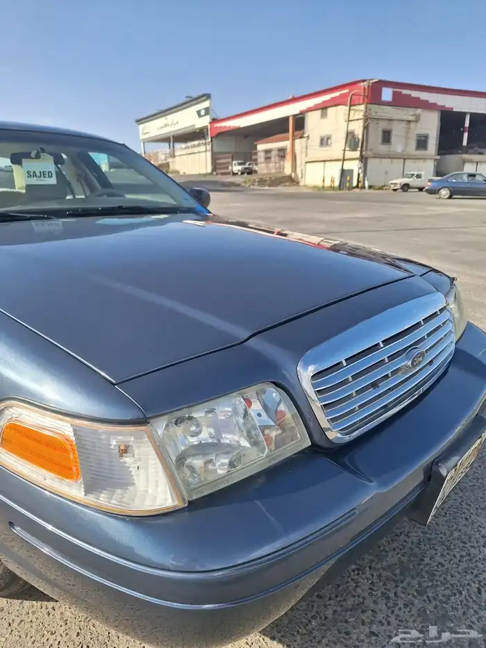 فورد كراون فكتوريا 2010 6