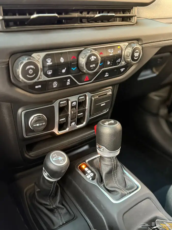 جيب رانجلر صحاري موديل 2024 ( جديد ) 12