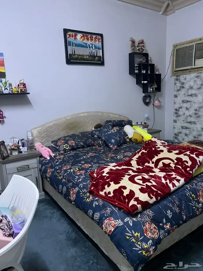 سرير من سليب هاي نظيف ومرتبه جديده 0