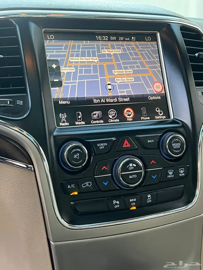 جيب جراند شيروكي ليمتد 2015 (( بحالة ممتازة )) 11