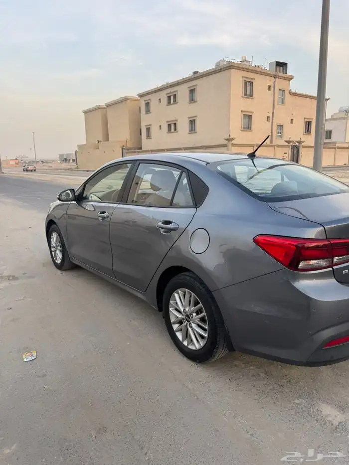 كيا ريو 2020 17