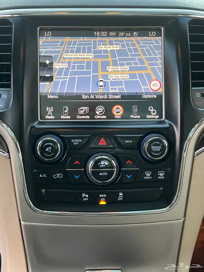 جيب جراند شيروكي ليمتد 2015 (( بحالة ممتازة )) 21