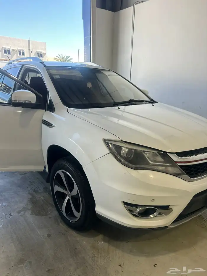 سيارة byds7 الممشى 318وقابل لزياده السياره نظيفه نظيفه2018 1