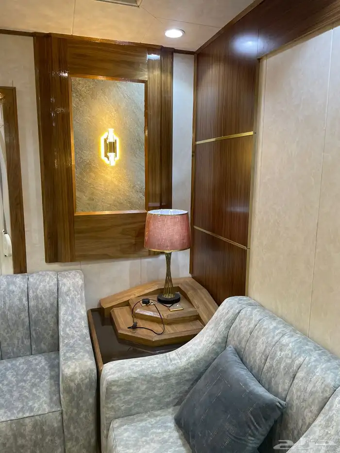 كرفان ملكي 28 24