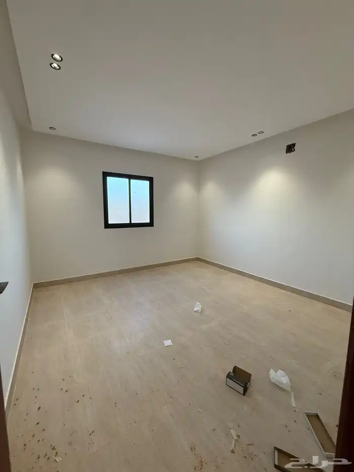 فيلا مع شقه بحي بدر 19