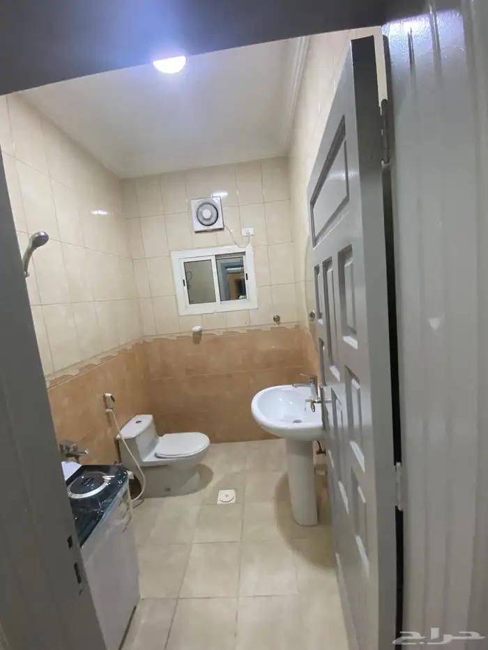 شقق مفروشه للايجار شهري وسنوي في حي اصفاء على شارع الاربعين 6