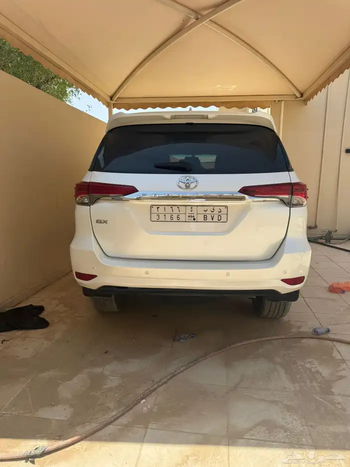 فورتشنر م2016 دبل نظيف مره 4