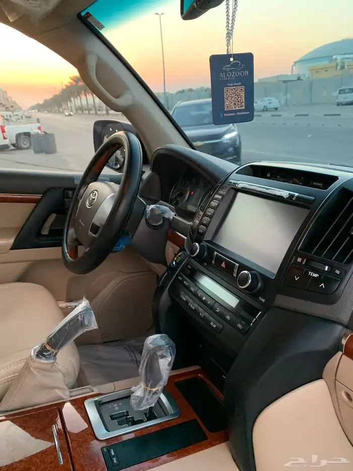 تويوتا جي اكس ار GXR لاندكروزر 17