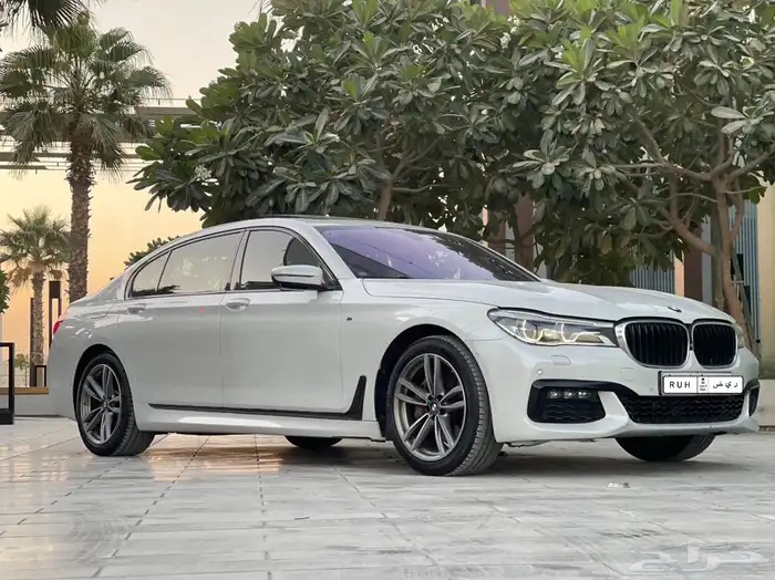 ( منوه للمستخدم ) BMW 740Li M kit 2016 13