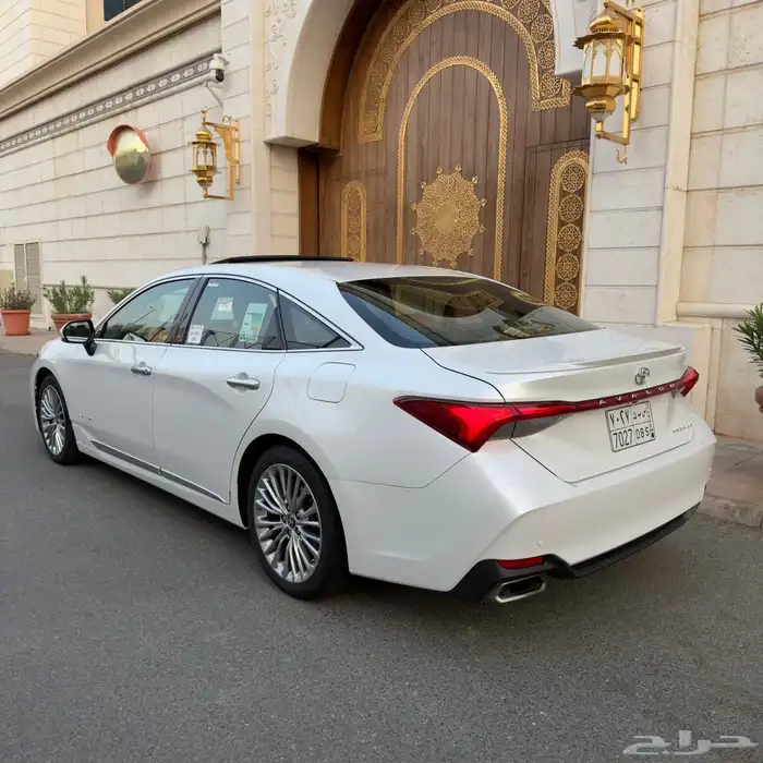 للبيع افالون 2022 بريميوم شبه الجديده 5