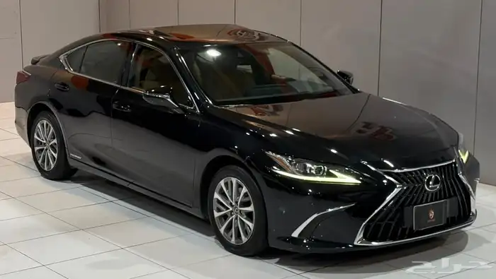لكزس ES 300 H 2022 بحالة ممتازه جدا جدا 1