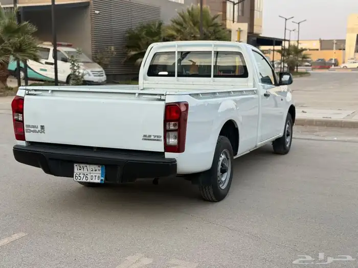 ايسوزو غماره ديزل العداد 59 الف 2023(شبه الجديد ) 5