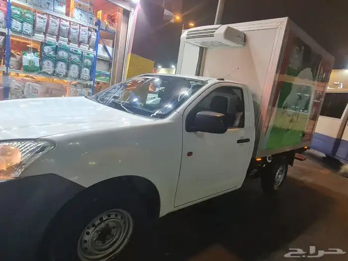 سياره ازيزو للبيع نظيف جدا 8