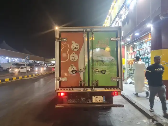 سياره ازيزو للبيع نظيف جدا 4