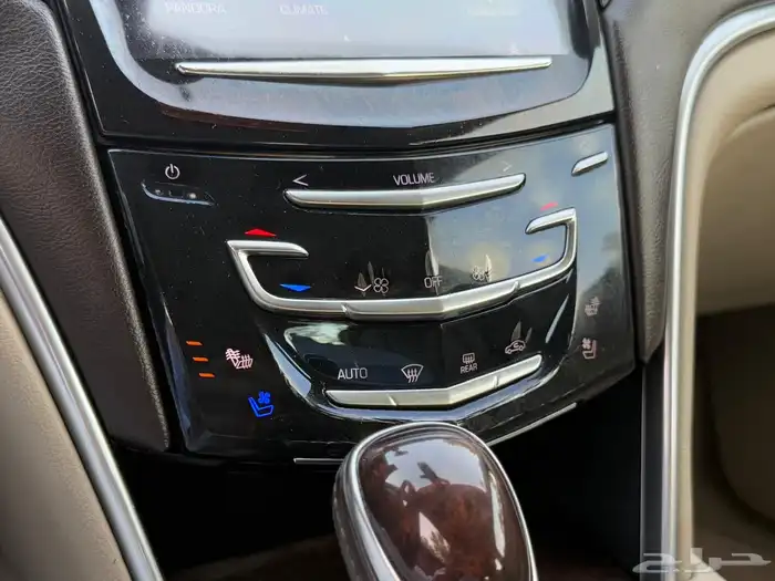 كاديلاك XT5 2014 ( بحالة الوكالة ) 37