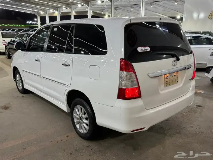 تويوتا انوفا 2012 (( بحالة ممتازة )) 8