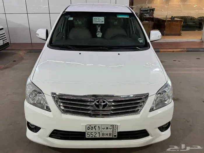 تويوتا انوفا 2012 (( بحالة ممتازة )) 2