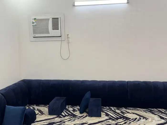 مساند ظهر اسفنج للبيع مع الموكيت 1