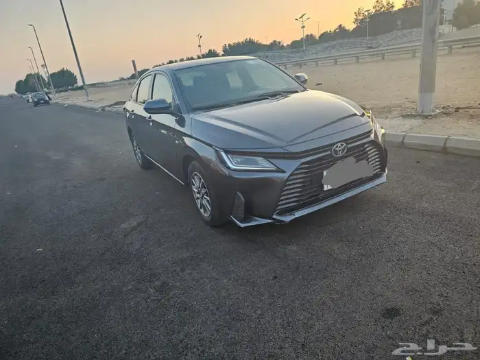 تويوتا يارس ممشى قليل تحت الضمان 2023 6