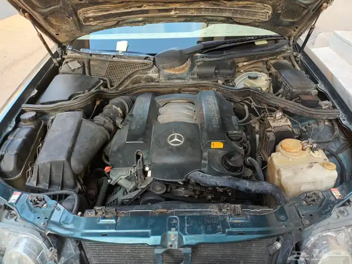 مارسيدس طراز E240 4