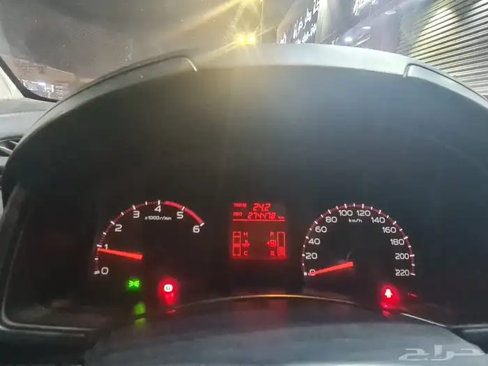 سياره ازيزو للبيع نظيف جدا 7