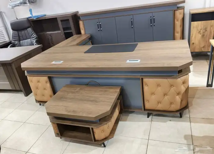 مكاتب طقم تركي فاخرة جديدة و مكتب مدراء جدا  ممتاز و كراسي 21