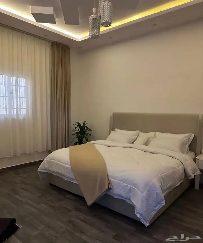 سرير ومرتبه طبيه مع لباد ضمان 10 سنين استخدام نظيف 1