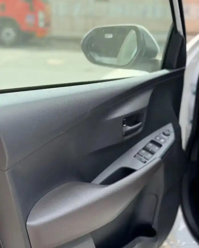 تويوتا يارس 2026 ستاندر بقسط يبداء من 1015 5