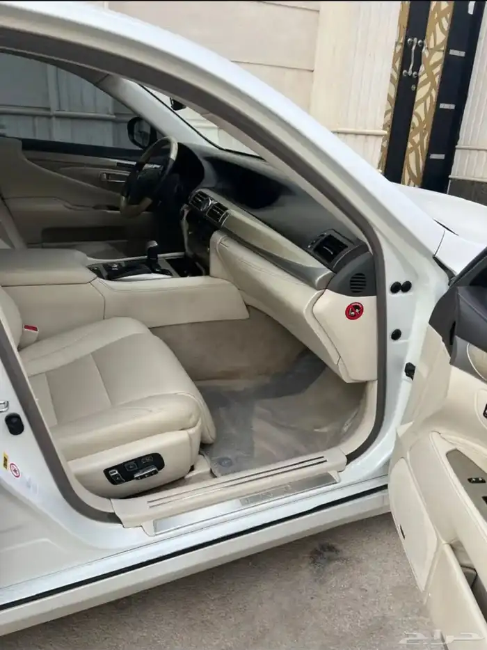 LS460L 2013 اعلى فئة 14