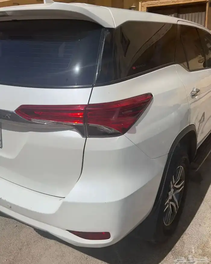 سيارة تويوتا فوتشنر 2020 استخدام نظيف جدا 3