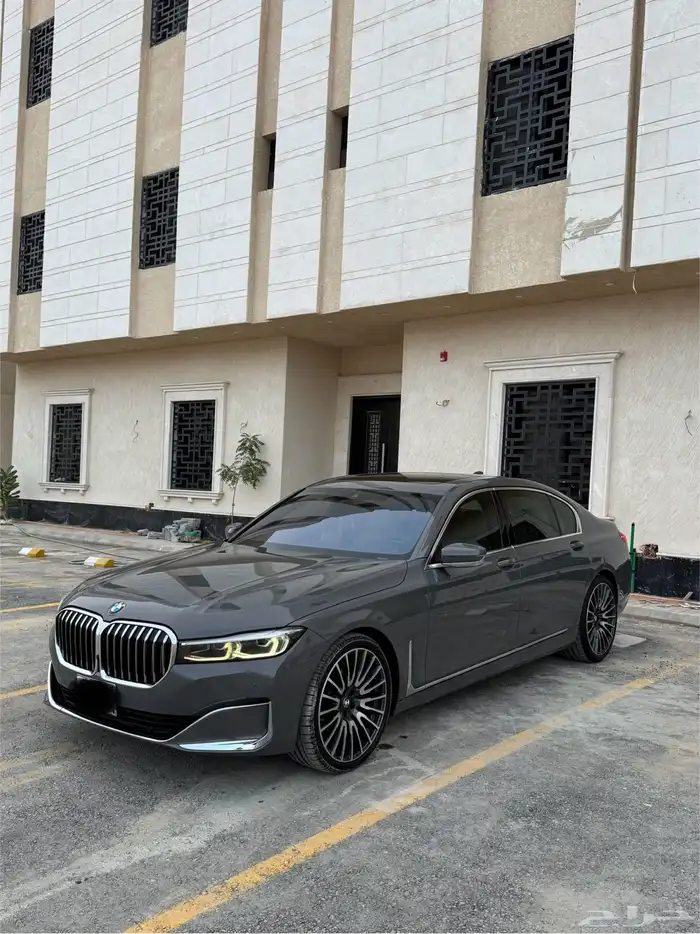 بي ام 730 فل كامل 7