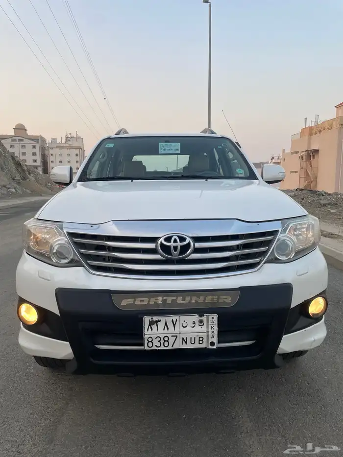 تويوتا فورتشنر 2013 فل V6. قير عادي دفلك 17