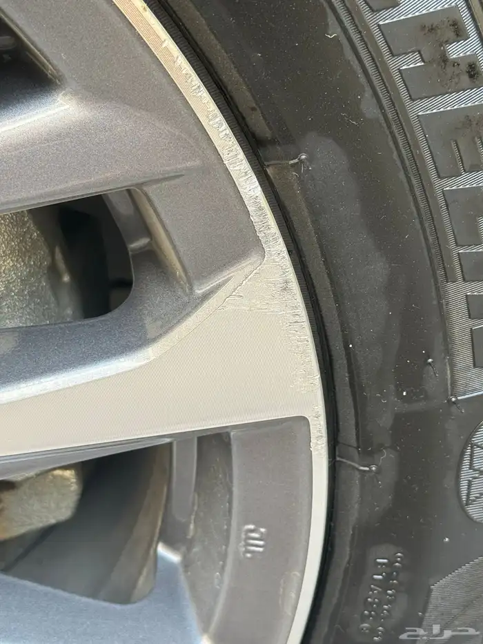 لكزس 2024 300 ES هايبرد 12