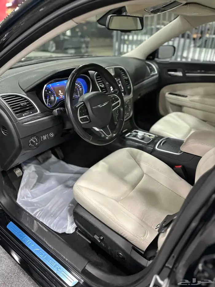 كرايسلر C300 نص فل 2021 هيمي V8 5.7 معرض(الرشيدي) 14