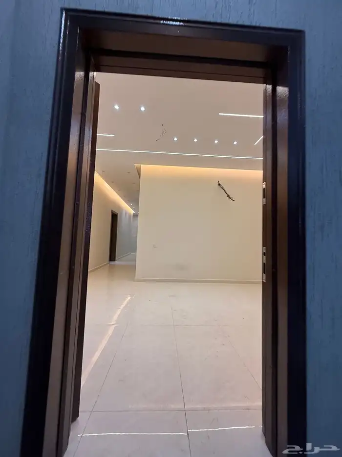 دور فاخر للبيع حي المحيسن النموذجي مقابل القطار شارعين 13