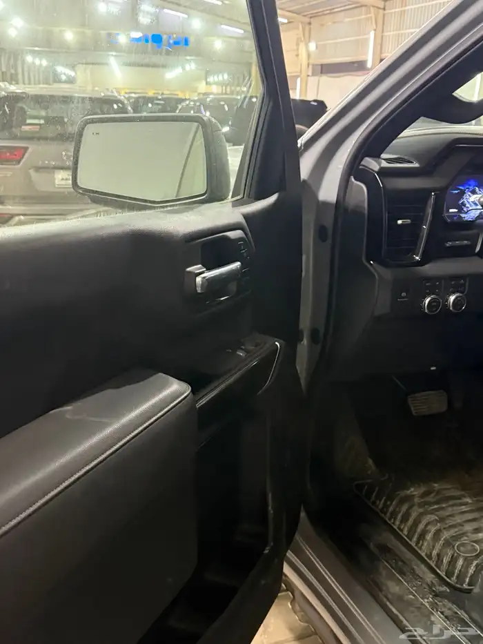 سيرا 2025 عداد 2800 كيلو وارد الجميح AT4 3