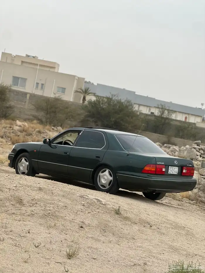 لكزس 400 سعودي عشبي ممشى قليل 15