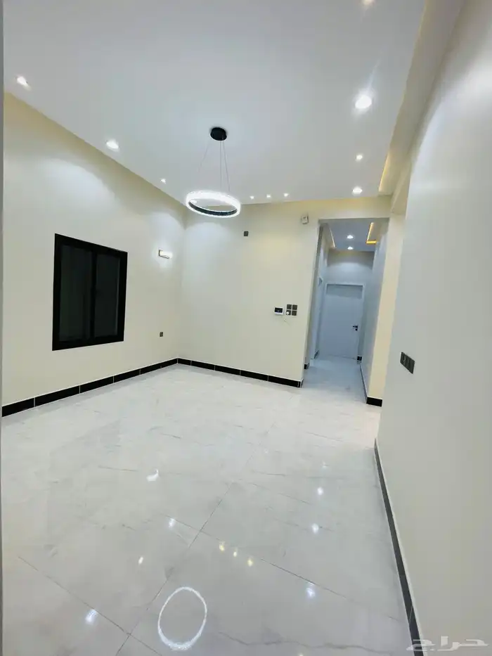 للبيع شقق تمليك ارضي بحوش مدخل سياره 6 غرف بسعر 580 الف 21