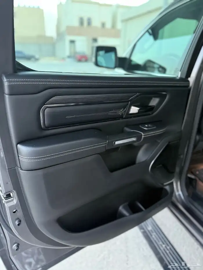 دوج رام 2023 ماشي 30 الف فل كامل 8 سلندر لمتد وكاله 33