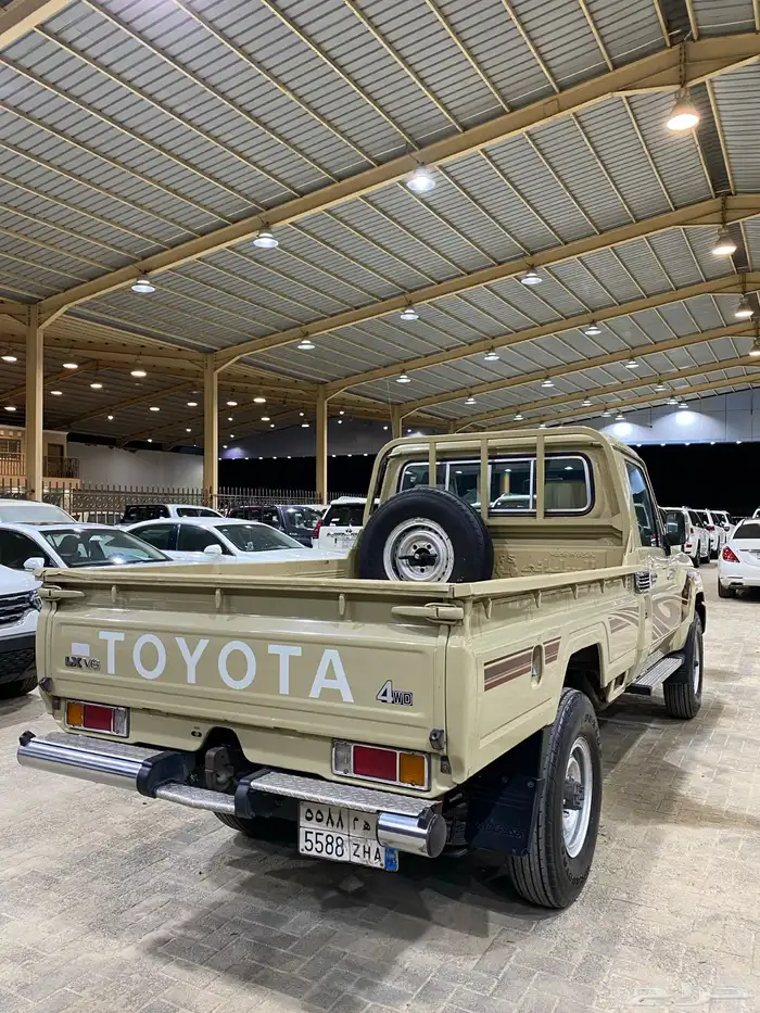 للبيع شاص 2014 سلق فل كامل ونش دفلك بريمي عداد 144 الف 6