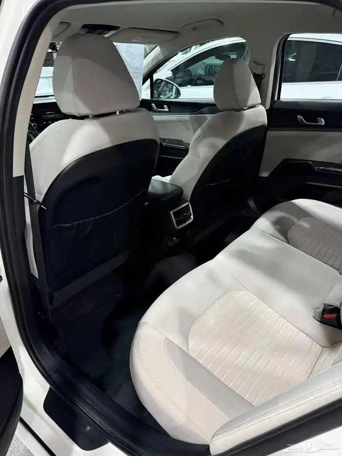 كيا K5 ستاندر 2021 لدى معرض(عبيد الرشيدي) 10