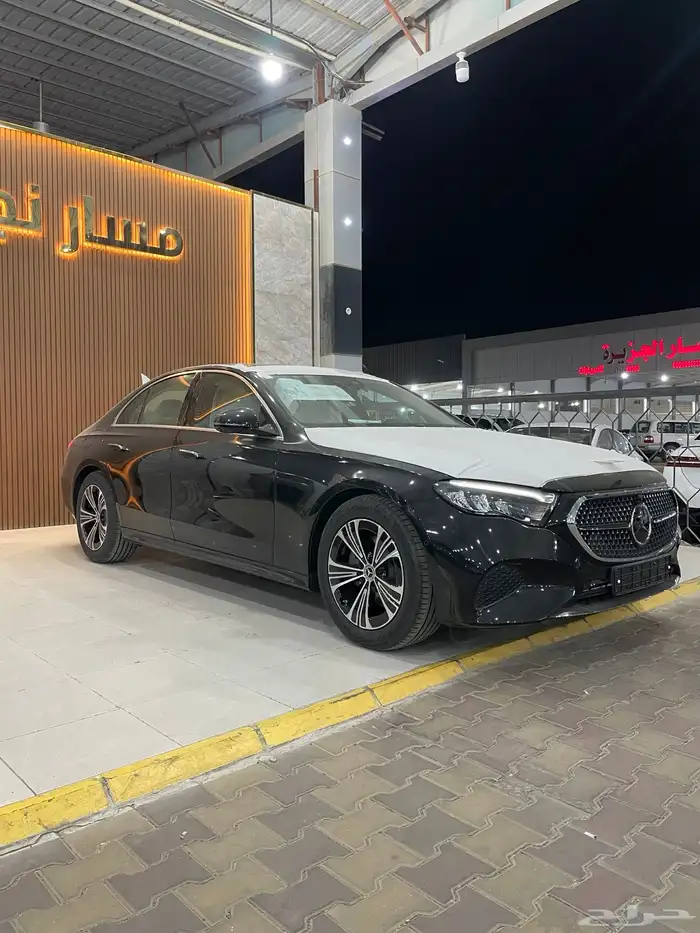 مرسيدس E200 موديل 2025 فل كامل 3