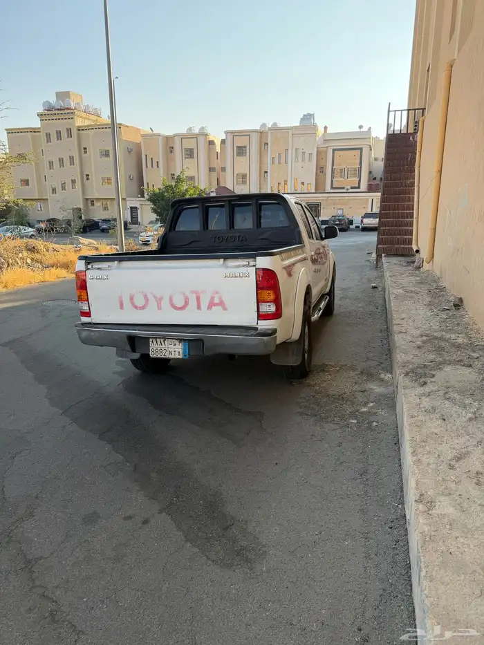 هايلوكس قير تماتيك فل كامل موتر طيب جدا 11