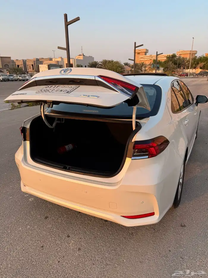 للبيع كورلا 2020 فتحة 2.0 مالك اول 16