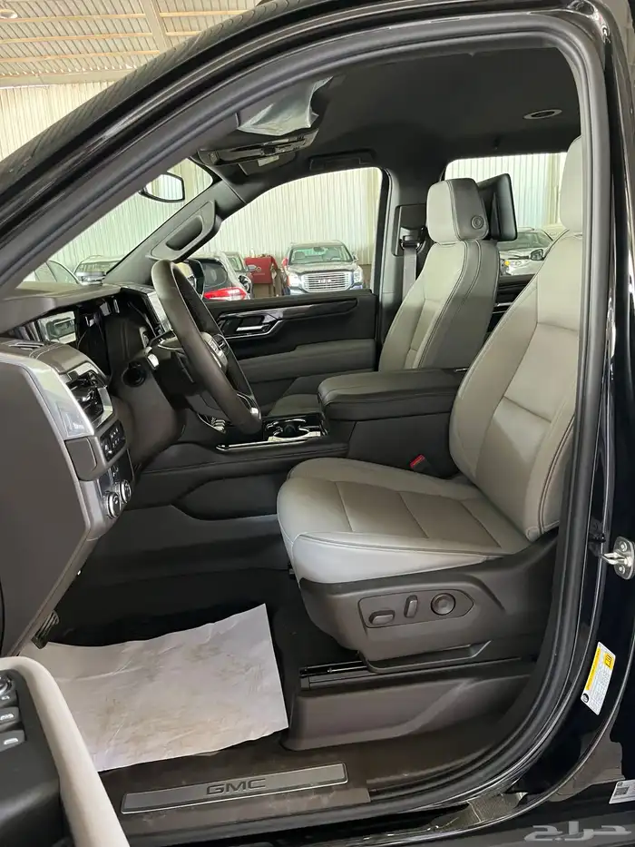 يوكن 2025 الفيشن ممشى قليل الجميح 21